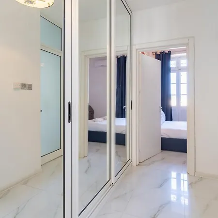 Charming In شقة فاليتا