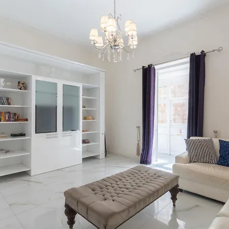 Charming In Appartement