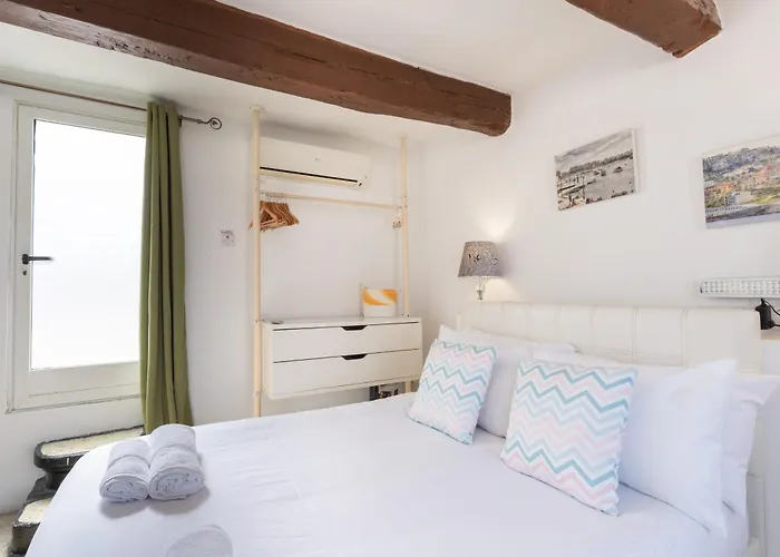 Charming In La Valeta